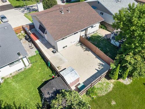 254 Lake Village Rd, Winnipeg, MB 