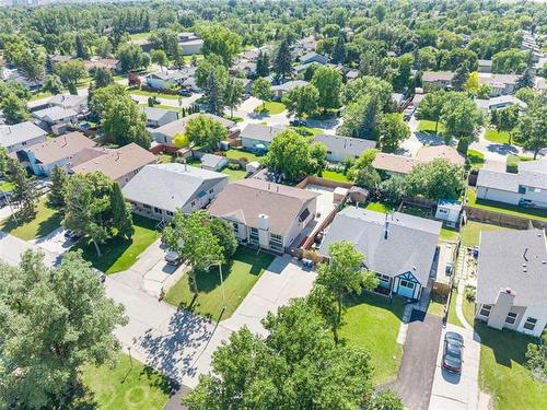 254 Lake Village Rd, Winnipeg, MB 