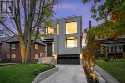 39 CHUDLEIGH AVENUE Toronto, ON M4R 1T1