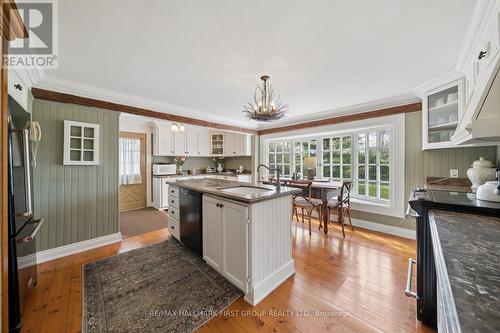 130 Myrtle Road E, Whitby, ON - Indoor Photo Showing Kitchen