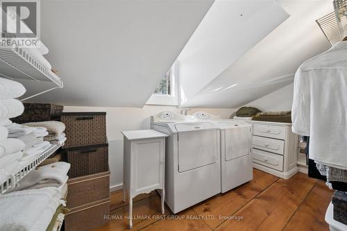 130 Myrtle Road E, Whitby, ON - Indoor Photo Showing Laundry Room