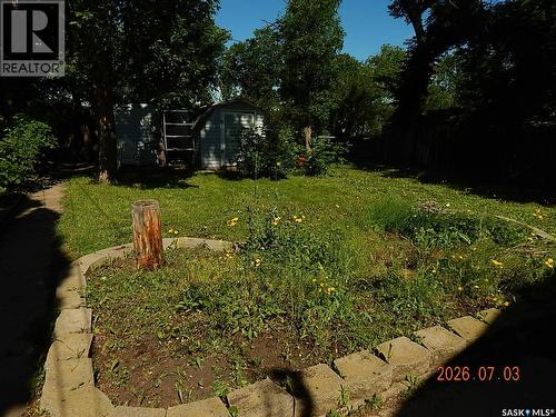 710 3Rd Street E, Assiniboia, SK - Outdoor