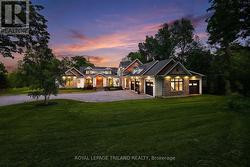 260 ONTARIO STREET Lambton Shores (Grand Bend), ON N0M 1T0