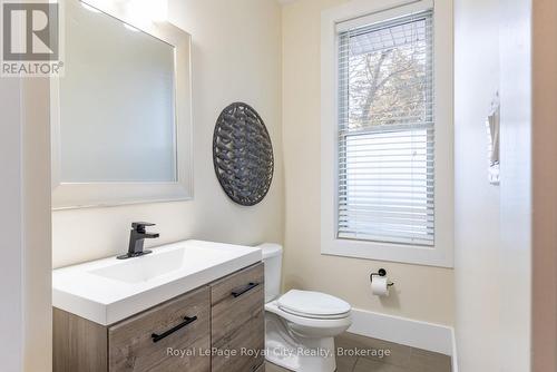 Main Floor Powder - 255 Normandy Avenue, Waterloo, ON 