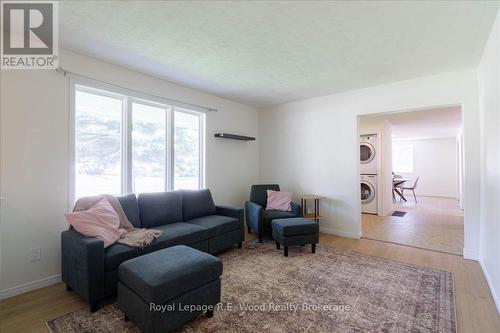 419 Main Street W, Norwich (Springford), ON - Indoor Photo Showing Laundry Room