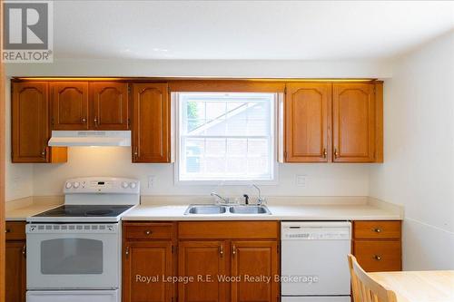 419 Main Street W, Norwich (Springford), ON - Indoor
