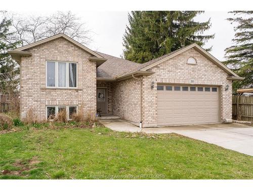 30 St Michael Avenue, Chatham, ON 