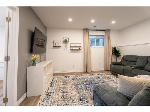 30 St Michael Avenue, Chatham, ON 