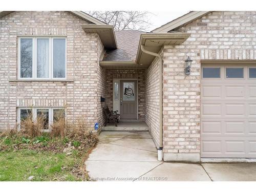 30 St Michael Avenue, Chatham, ON 