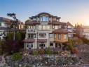 #201-9949 Third St, Sidney, BC 