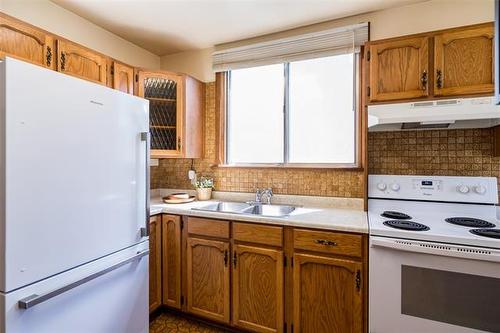 723 Garfield St, Winnipeg, MB 