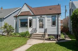 723 Garfield ST  Winnipeg, MB R3G 2M4
