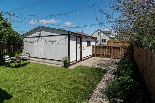 723 Garfield St, Winnipeg, MB 