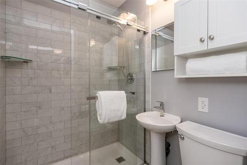 723 Garfield St, Winnipeg, MB 