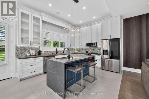 1 Brookside Drive, Mississauga, ON 