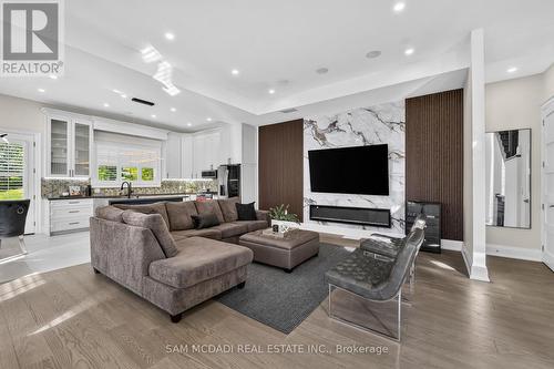 1 Brookside Drive, Mississauga, ON 