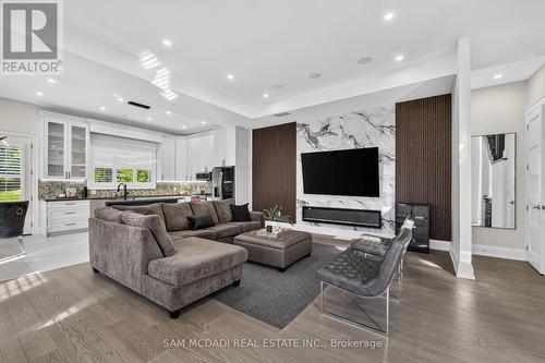 1 Brookside Drive, Mississauga, ON 