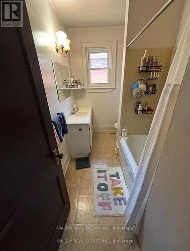 317 VICTORIA STREET , Kingston, Ontario K7L 3Z2 5