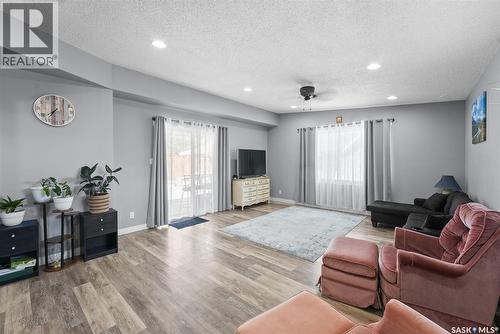 327 Retallack Street, Regina, SK 