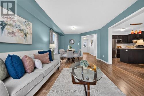 1306 Whitelaw Avenue, Oshawa, ON - Indoor Photo Showing Living Room