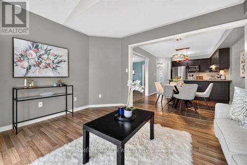 1306 Whitelaw Avenue, Oshawa, ON - Indoor Photo Showing Living Room