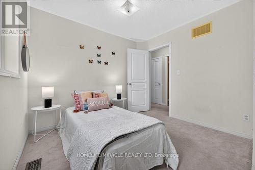 1306 Whitelaw Avenue, Oshawa, ON - Indoor Photo Showing Bedroom
