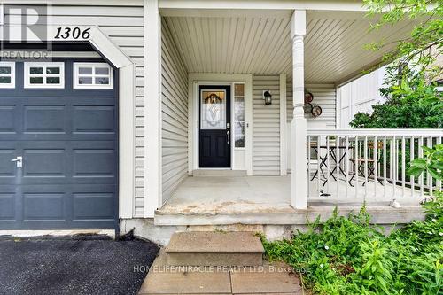 1306 Whitelaw Avenue, Oshawa, ON - Outdoor With Deck Patio Veranda