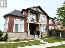 371 LEADWOOD GATE Oakville, ON L6M 1L7