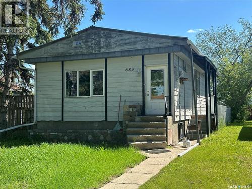 683 Athol STREET  Regina, SK S4T 3B1