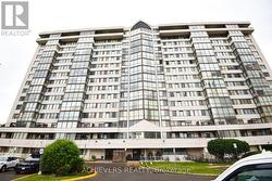 1512 - 21 MARKBROOK LANE Toronto, ON M9V 5E4