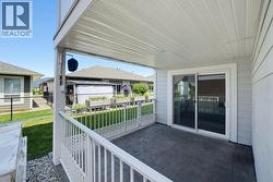 Covered lower patio with NG BBQ hook up - 
