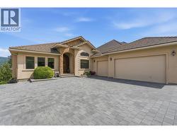 2109 Capistrano Drive Kelowna, BC V1V 2N1