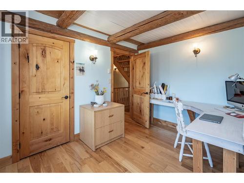 8840 Olson Road, Kaslo, BC - Indoor