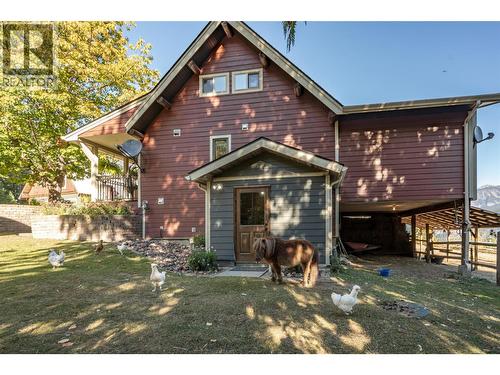 8840 Olson Road, Kaslo, BC - Outdoor