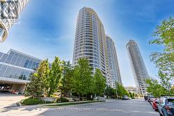 206 - 151 VILLAGE GREEN SQUARE Toronto, ON M1S 0K5