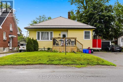 17 BURTON STREET  Belleville (Belleville Ward), ON K8P 1E5