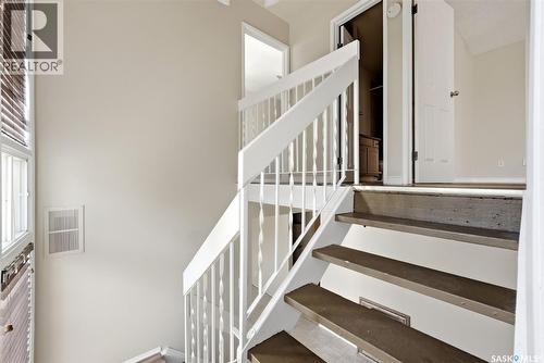 5056 10Th Avenue, Regina, SK - Indoor Photo Showing Other Room