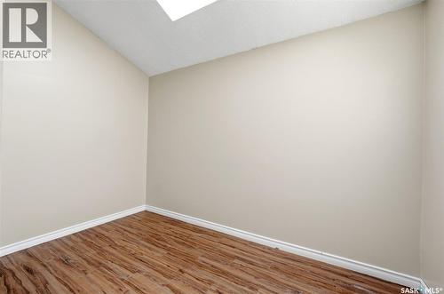 5056 10Th Avenue, Regina, SK - Indoor Photo Showing Other Room