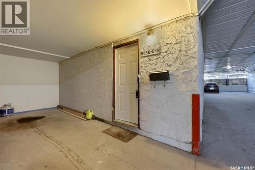 5056 10Th Avenue, Regina, SK - Indoor