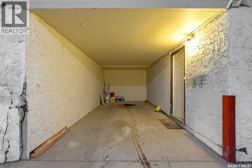 5056 10Th Avenue, Regina, SK - 