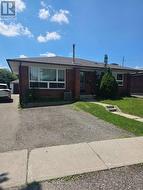 6 STERNE AVENUE Brampton, ON L6W 2Y4