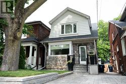 128 HOPEDALE AVENUE Toronto, ON M4K 3M7