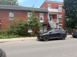 1439  - 1441 Av. Bourbonnière  Montréal (Mercier/Hochelaga-Maisonneuve), QC H1W 3N3