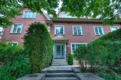 2487 Rue Harriet-Quimby  Montréal (Saint-Laurent), QC H4R 3E3