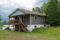 5741 Ch. du Lac-Pilon Sainte-Adèle, QC J8B 1N9
