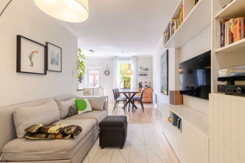 Living Room - 6424 Av. Casgrain, Montréal (Rosemont/La Petite-Patrie), QC - Indoor Photo Showing Living Room