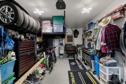 Garage - 