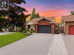 5991 ANDREA DRIVE Niagara Falls (West Wood), ON L2H 2Z9