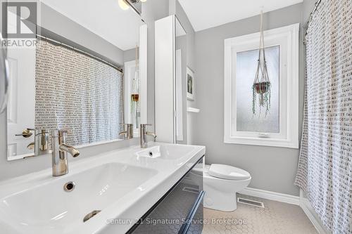 5183 Banting Court, Burlington, ON 