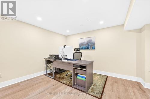 5183 Banting Court, Burlington, ON 